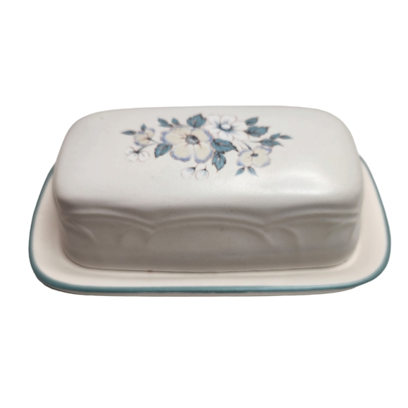 Butter Dish Stoneware Country Ware Blue Floral Ashberry Genuine with Lid - Picture 2 of 8